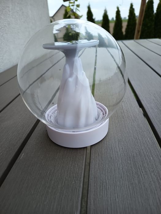 Lampa solarna płomień