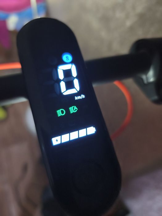 Електросамокат Xiaomi Mi Electric Scooter 4 Pro Plus/Gen 2