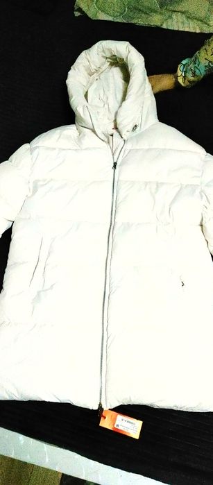 Пуховик молочний modus