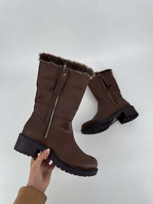 Brązowe kozaki do polowy łydki 37 ocieplane z futerkiem zamkiem jesień