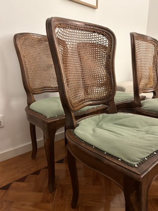 6 Cadeiras madeira com costas em palhinha