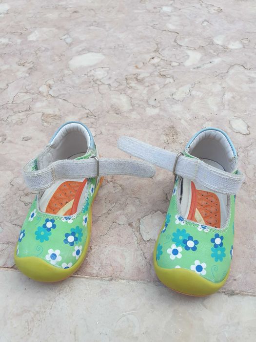Sapatos para menina Chicco, tamanho 19