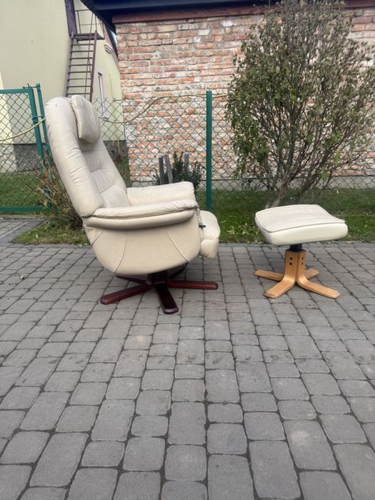 Крісло з пуфом шкіряне реклайнер (00133) релакс