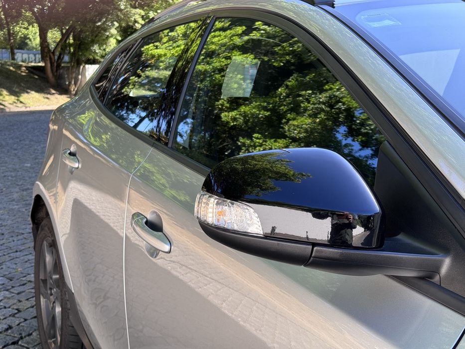 Volvo V40 Cross Country -  106 mil km