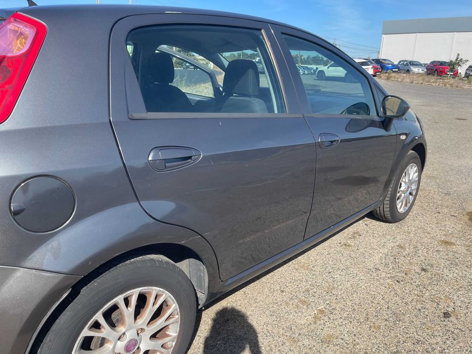 Fiat Grande Punto 1.2 Gasolina – 2010 – 110.000 km