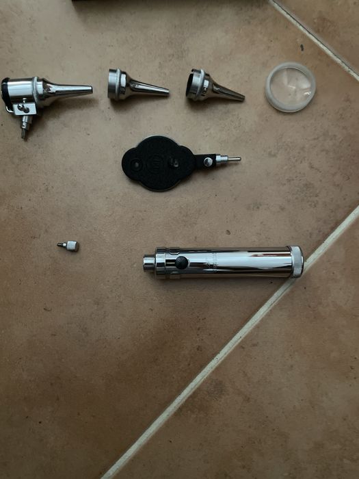 Otoscópio Eff década de 60