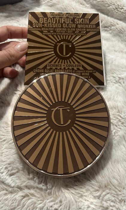 Charlotte Tilbury Beautiful Skin Sun-Kissed Glow Bronzer
