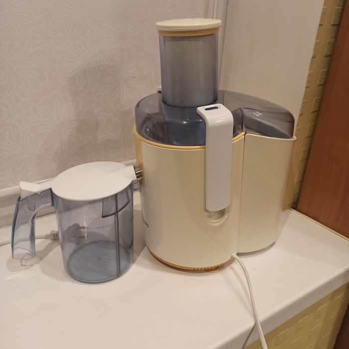 Соковыжималка Phillips HR 1858/55/BC