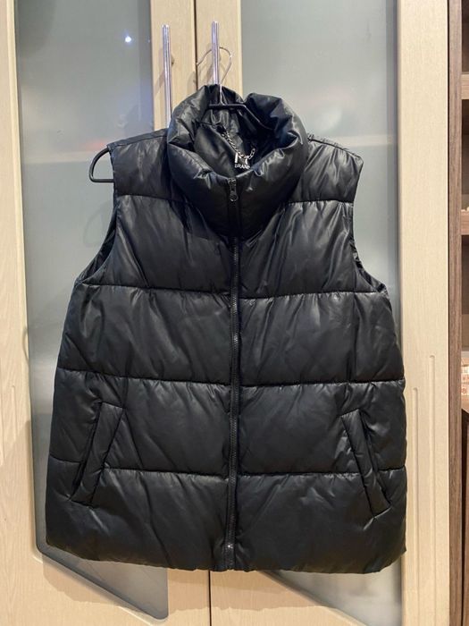 Безрукавка жіноча