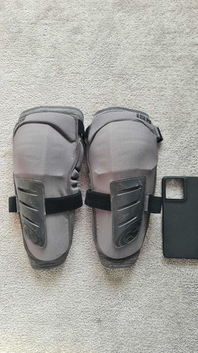 IXS Trigger ochraniacze kolan