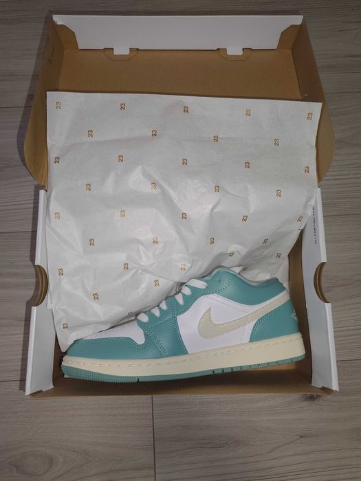 WMNS air jordan 1 low