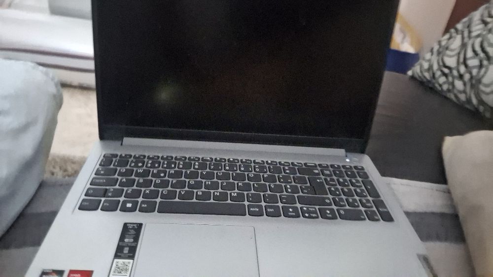 Portátil LENOVO IdeaPad 1 15ALC7-6