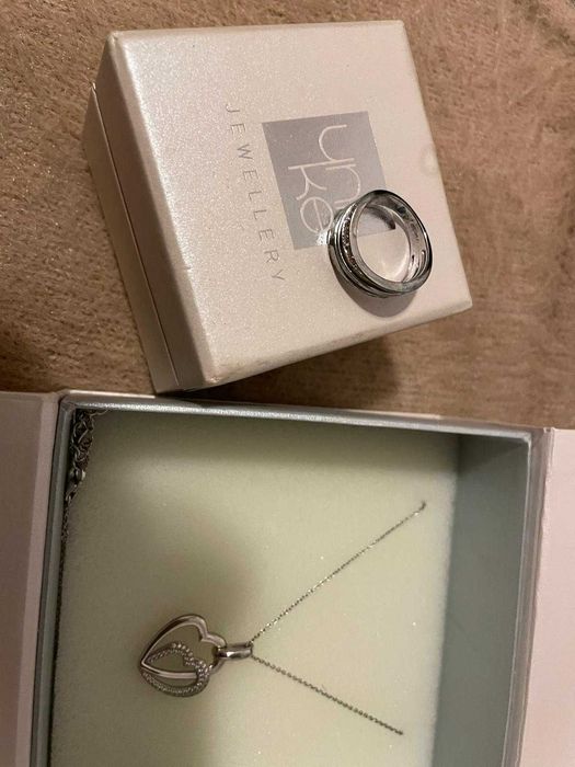 Conjunto colar + anel UNIKE