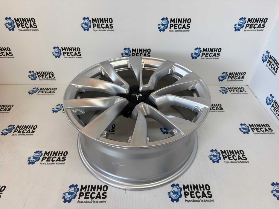 Jantes Look Tesla Model S em 19 (5x114.3) Silver