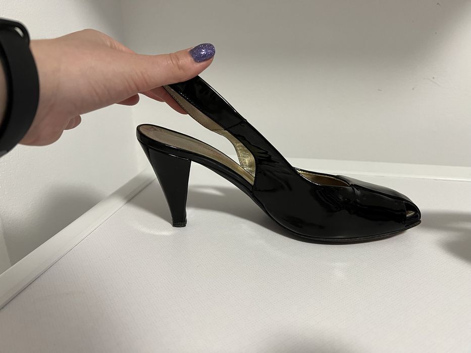 Skórzane lakierowane czółenka Prima Moda roz. 37.5