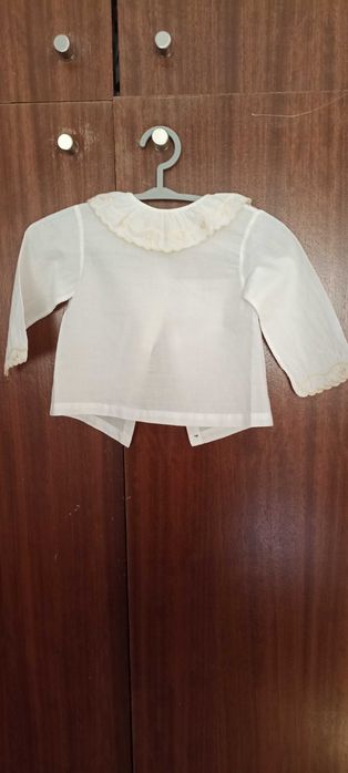 Blusa de bebé branca