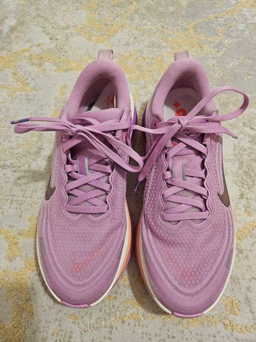 Nike Vomero Plus