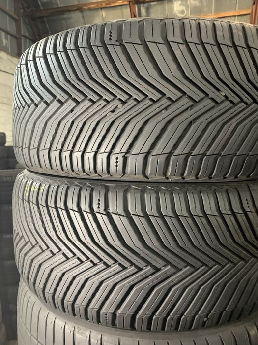 шини б/у  255/40 R20 Michelin Cross Climate 2