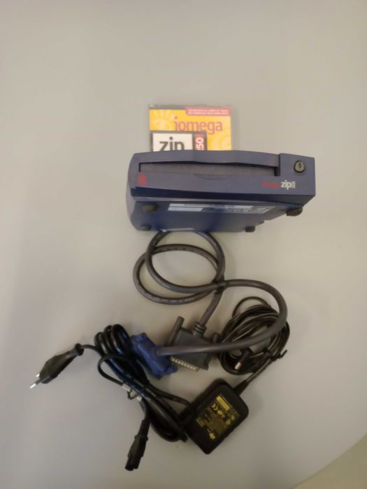 Leitor cassetes ZIP 100 e 250Mb da Iomega