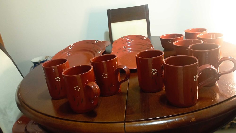 Conjunto de loiça de barro