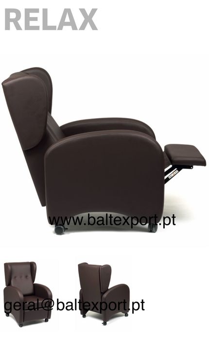 Cadeirão Relax Poltrona c/ Orelhas Manual Geriatrico c/ Rosas Novo