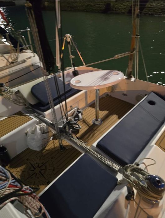 Beneteau com lugar na Marina de Belém