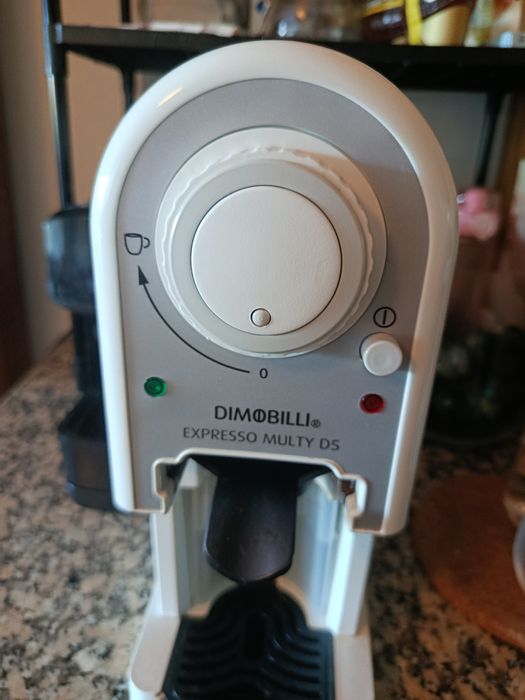 Cafeteira Dimobilli Expresso Multi D5 branca