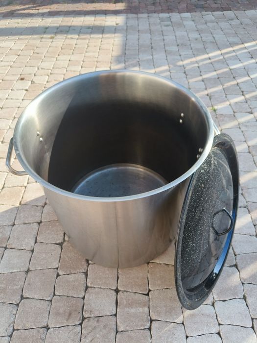 Garnek stalowy z pokrywą 50L