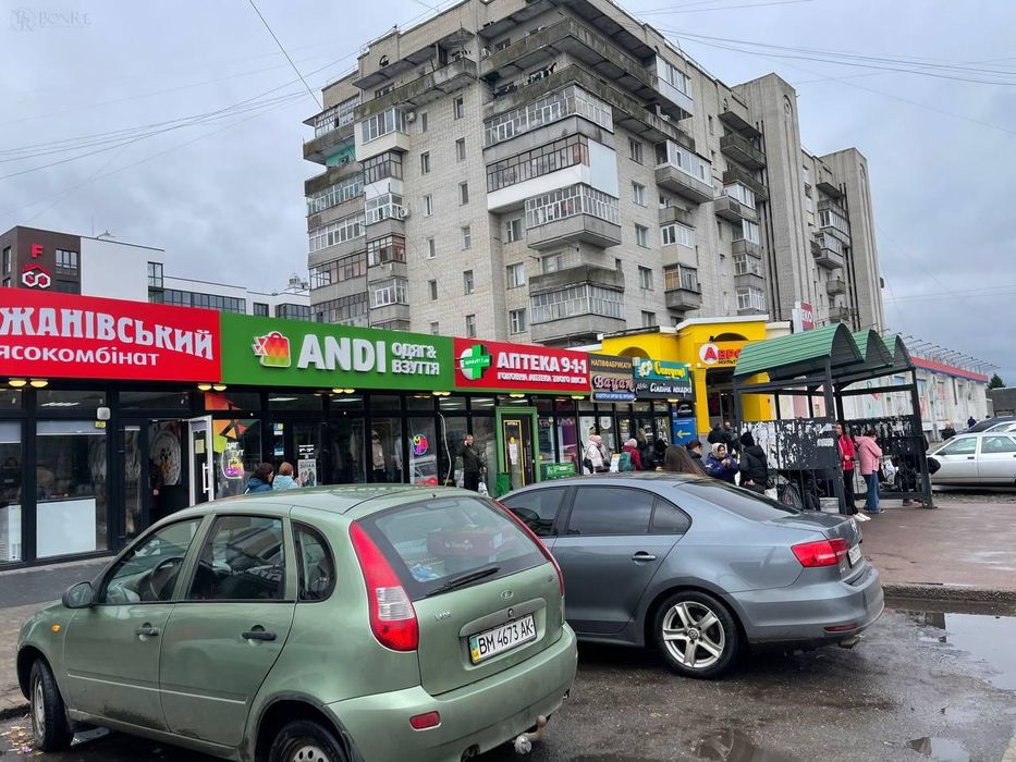 Оренда, Фасадний вхід, Торгового Приміщення, Ромни 35м2