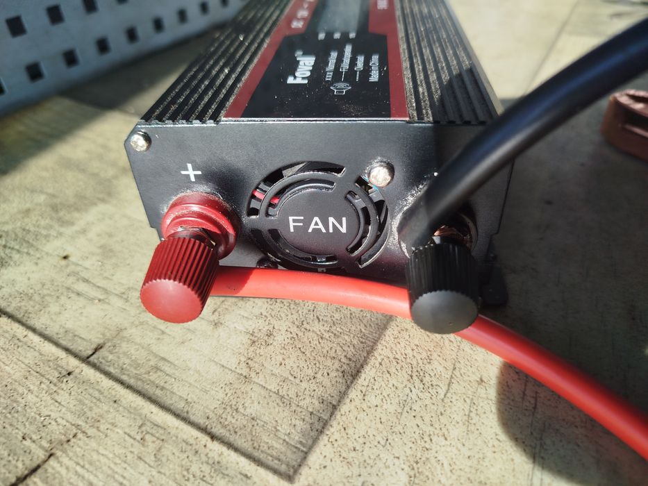 Продам інвертор Foval 2600w