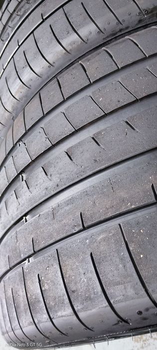 Pneus 305/30/21 goodyear semi novos