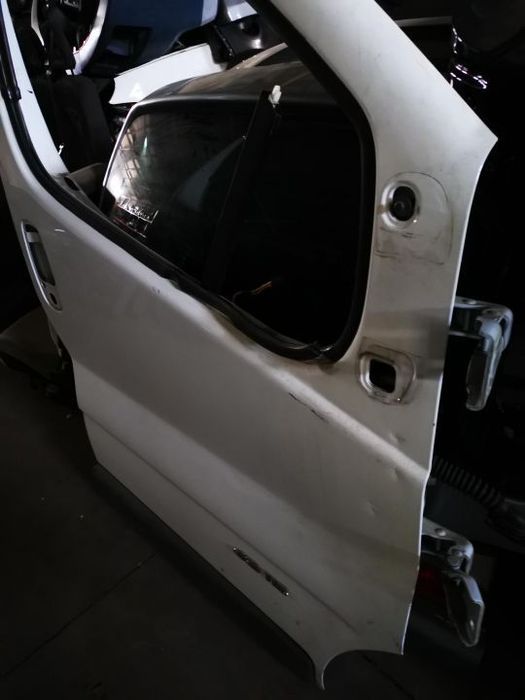 RENAULT TRAFIC 2010 PORTA FRENTE DIREITA PF392