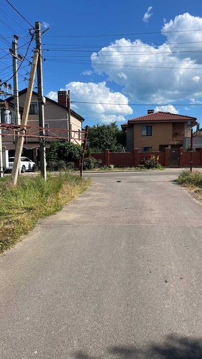 Продам участок  6 соток ,угловой в Червоном хуторе