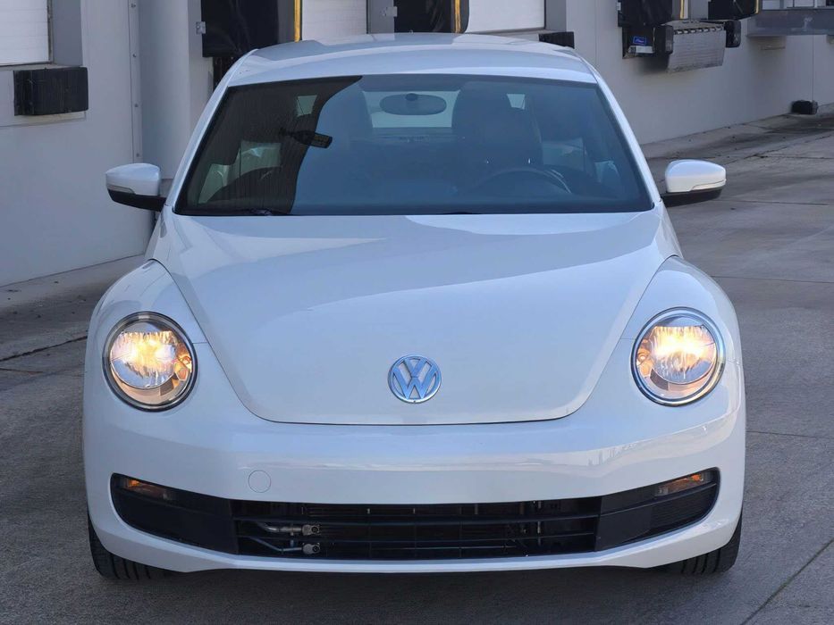 Volkswagen Beetle      2015
