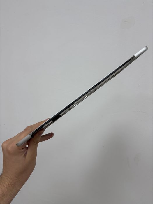 MacBook Air 13,6” A2681 M2 (2022) Топ Кейс / Top Case Silver