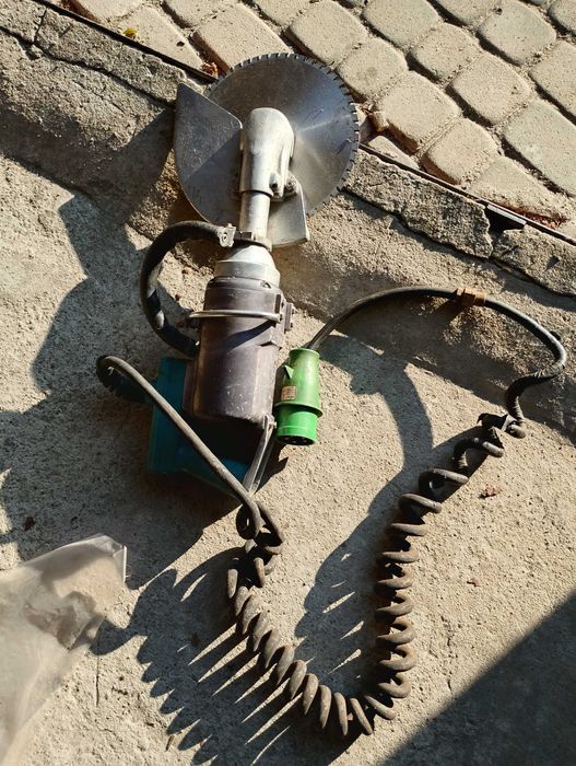 Piła rozbiorowa do mięsa z dymakiem