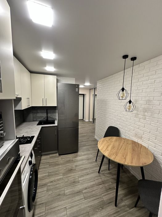 Сдам квартиру посуточно. Район  ЖД вокзал