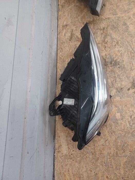 Lampy lampa lewa prawa przód Volvo Xc60 II