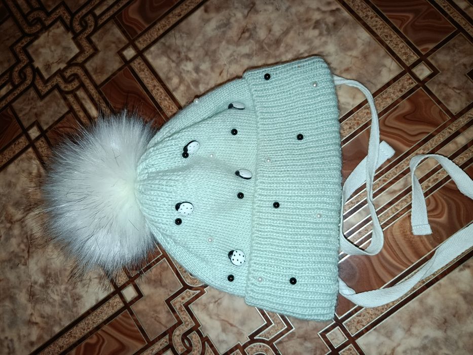 Шапка зимова для дівчинки 4-5 років