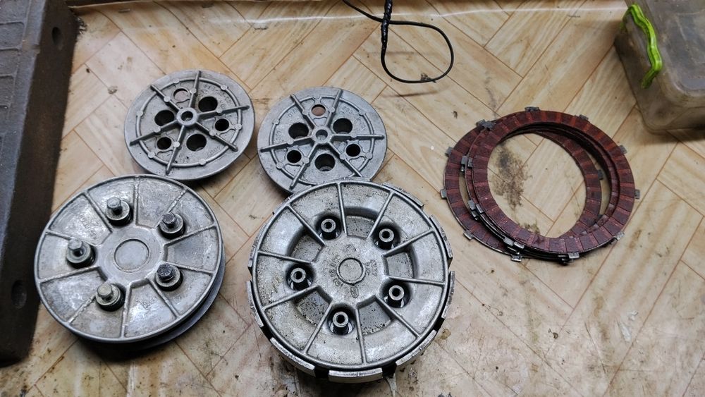 Продам корзину сцепления Ява 638