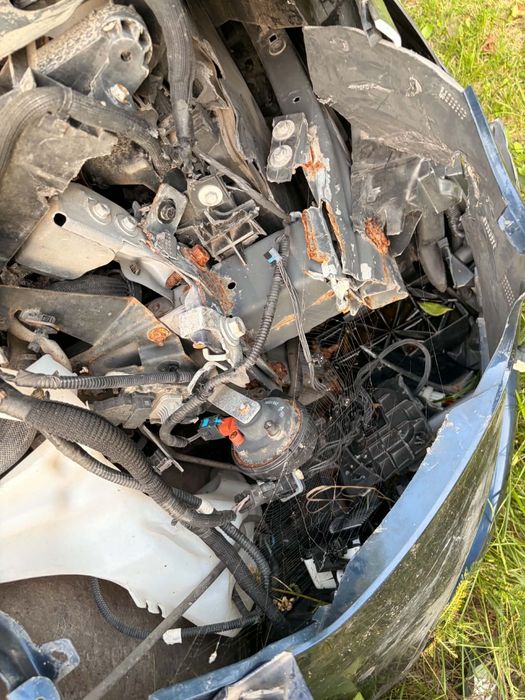 Sprzedam jak na zdjęciach Renult Megane rok 2019 z silnikiem 1.5d 115km
