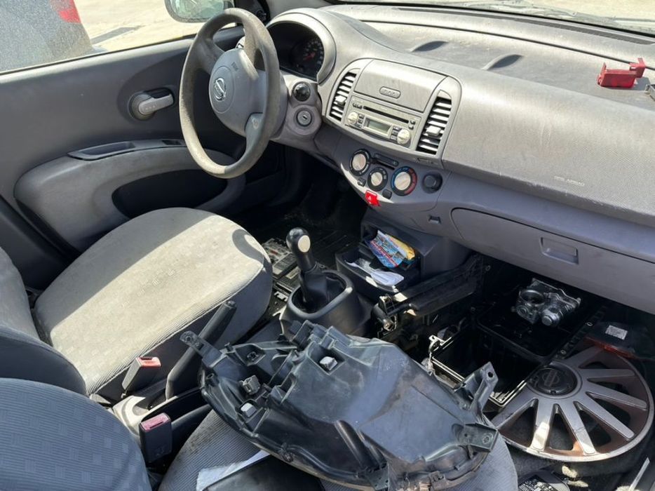 Nissan Micra K12 ano 2003 para peças