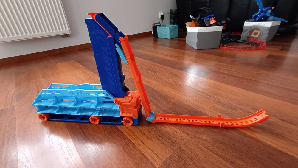 Hot Wheels City, Transporter - epicki zjazd 2w1, pojazd