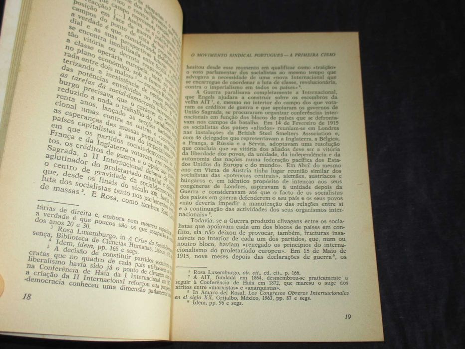 Livro O Movimento sindical português César Oliveira
