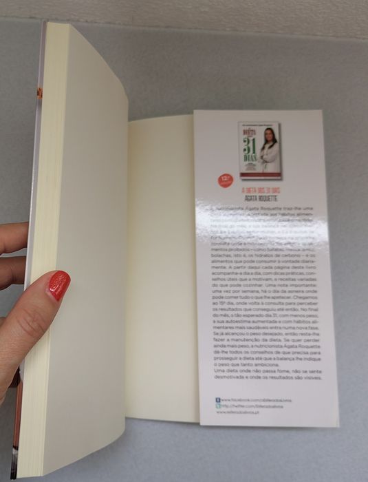 Livro " As Regras de Ouro da Nutricionista Ágata Roquette"