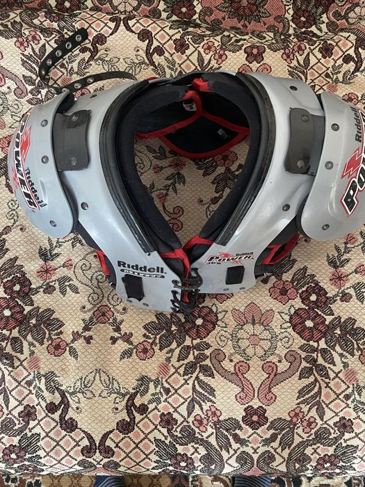Каркас,захист,корпус Riddel для американського футболу