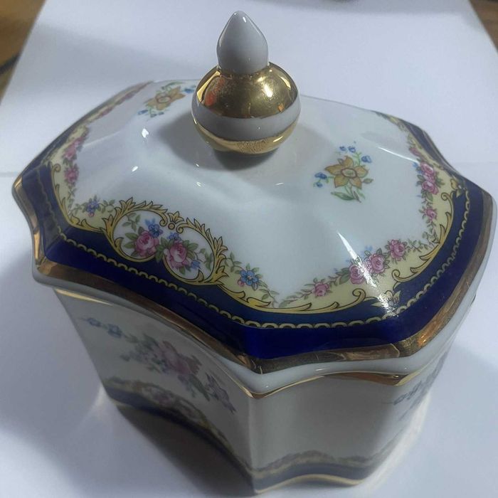 Caixa - Guarda Joias Policromática Porcelana Jocer Alcobaça T. Limoges