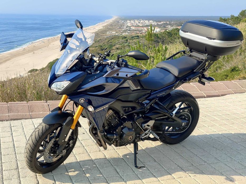 Yamaha MT-09 Tracer (2016) – 42.000 km – Impecável c/ Top Case