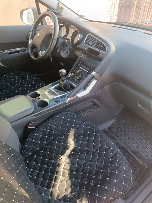 Продаєм Peugeot 3008