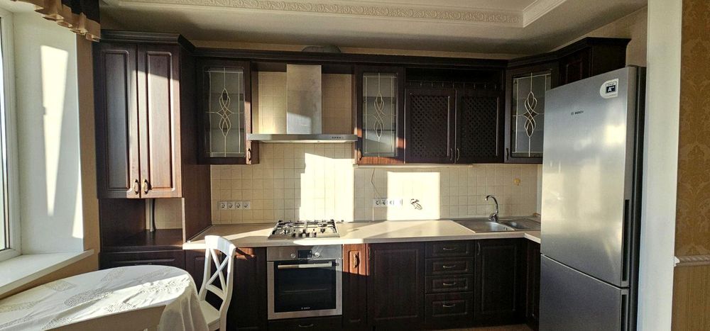 Сдам 2 комнатную квартиру новострой с ремонтом вблизи метро